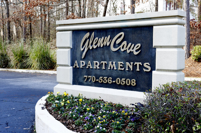 Glenn Cove Apartments - Glenn Cove Apartments