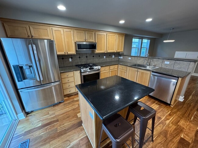 Photo - Amazing 2Bed/2.5 Bath Townhome in West Seattle!