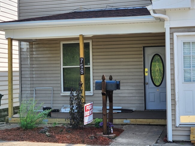 Building Photo - 759 Locust Ave Unit A