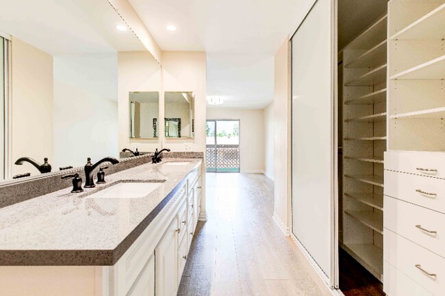 Photo - 3481 Stancrest Dr Unidad 112