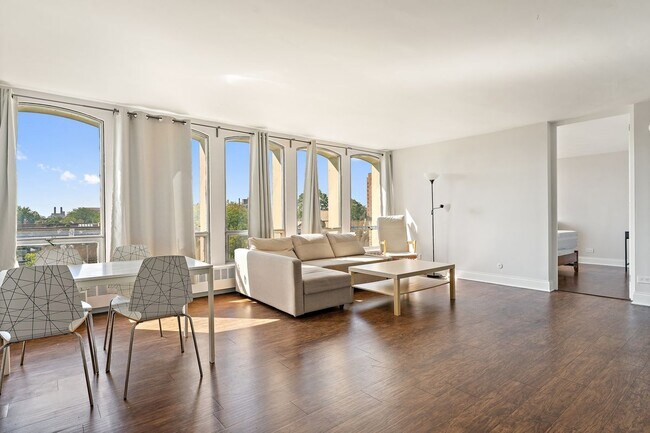 Photo - 1450 E 55th Pl Unit 530s-APT 530S