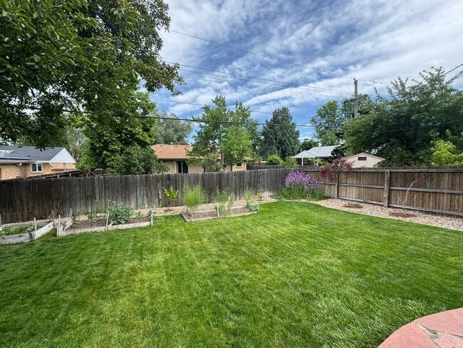 Photo - 500 Estes St