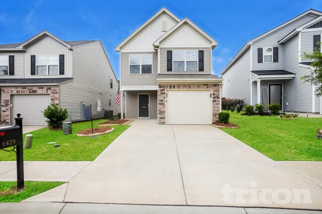 Building Photo - 1429 Sandra Dr