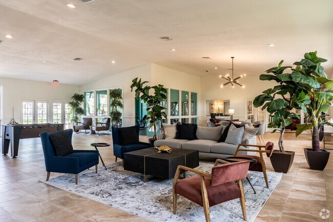 Building Photo - Lakeside Gardens Rental