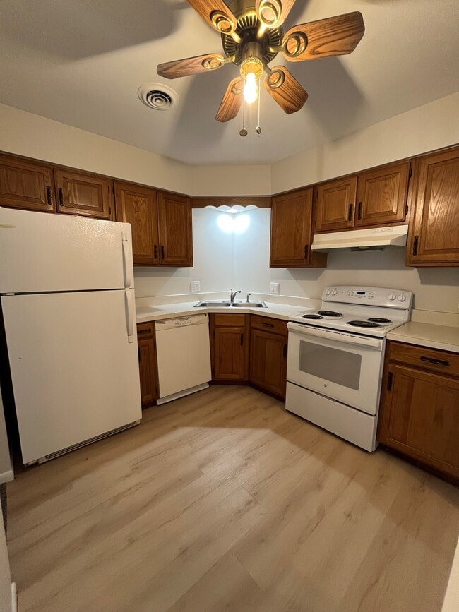 Photo - 935 W Glen Park Ave