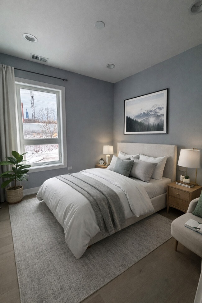 Photo - 2622 W Adams St