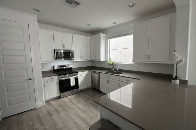 Building Photo - 3336 S Lotus