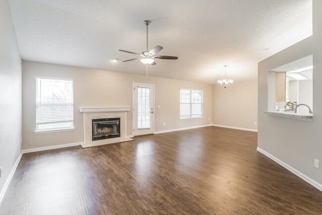 Photo - 338 Wildberry Ct