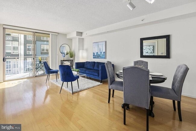 Building Photo - 2726 Gallows Rd