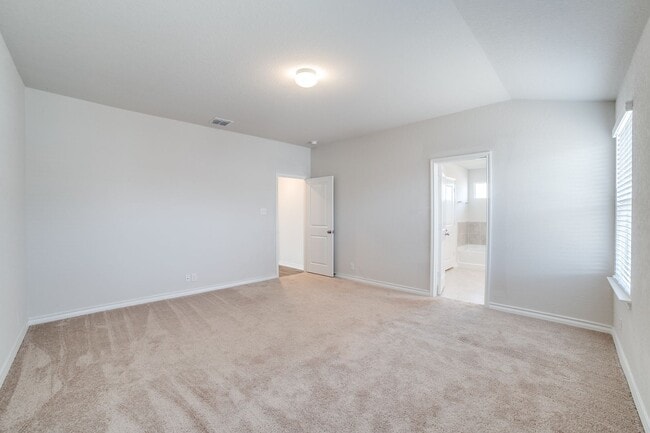 Photo - 3 Bedroom and 2 Bathroom home located in Redbird Ranch subdivision