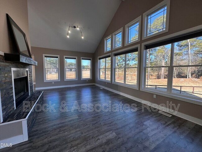 Photo - 4446 Old US Hwy 421