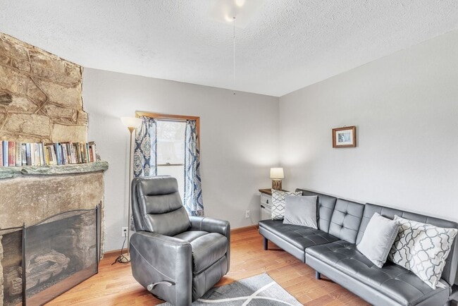 177 Hoots Dr