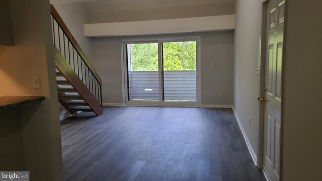 Photo - 1641 Carriage House Terrace Unit J