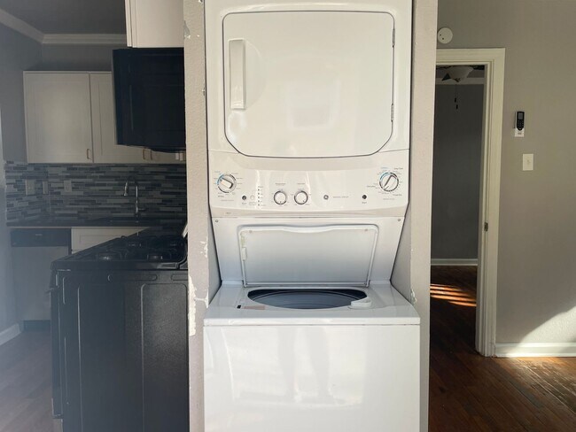 Photo - North Campus 1x1