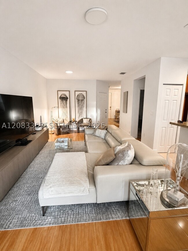 Photo - 7512 NW 108th Path