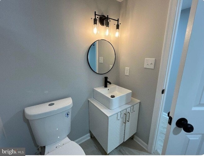 Photo - 2813 Gwynnview Rd