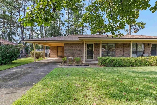 1240 Pinnacle Cir