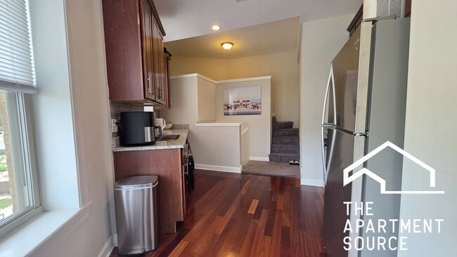 Photo - 2048 W Touhy Ave Unit 3