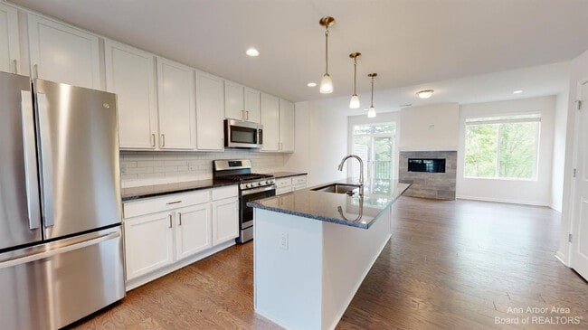 Photo - 2731 Bristol Rdg Dr