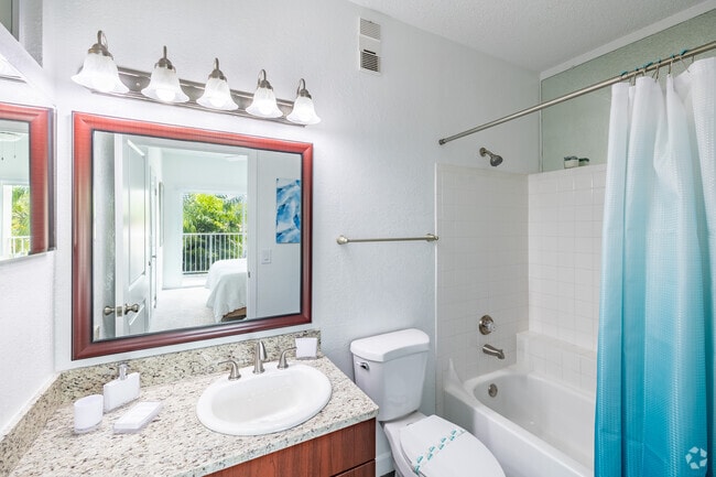 2BR, 2BA - 1,180SF - Primary Bathroom