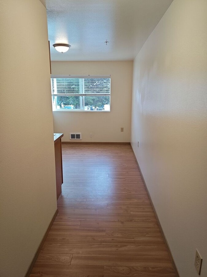 Photo - Studio! Unit 215B