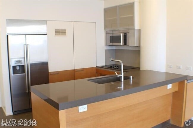 Building Photo - 3722 S Las Vegas Blvd Unit 3003 Rental
