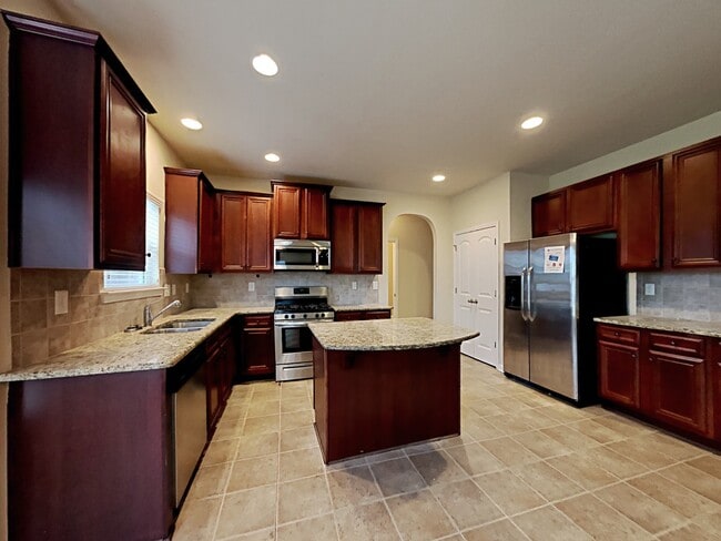 Photo - 3365 Gardenside Dr SW