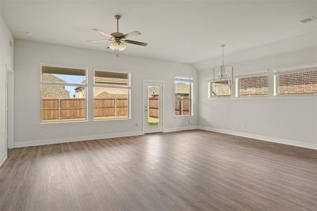 Photo - 2111 Clearwater Way