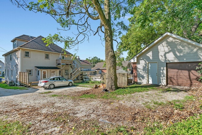 Photo - 2638-2640 Vermont St