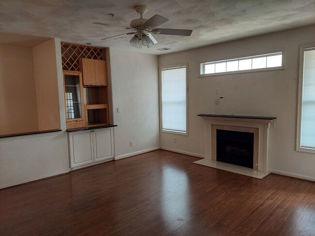 Photo - 1061 Grand Oak Ln