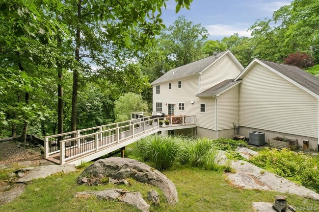 131 Ice Pond Rd