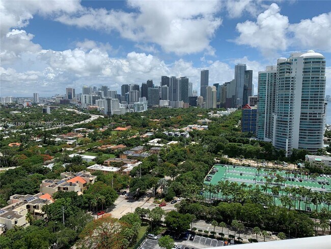 Building Photo - 2475 Brickell Ave Unit 2504