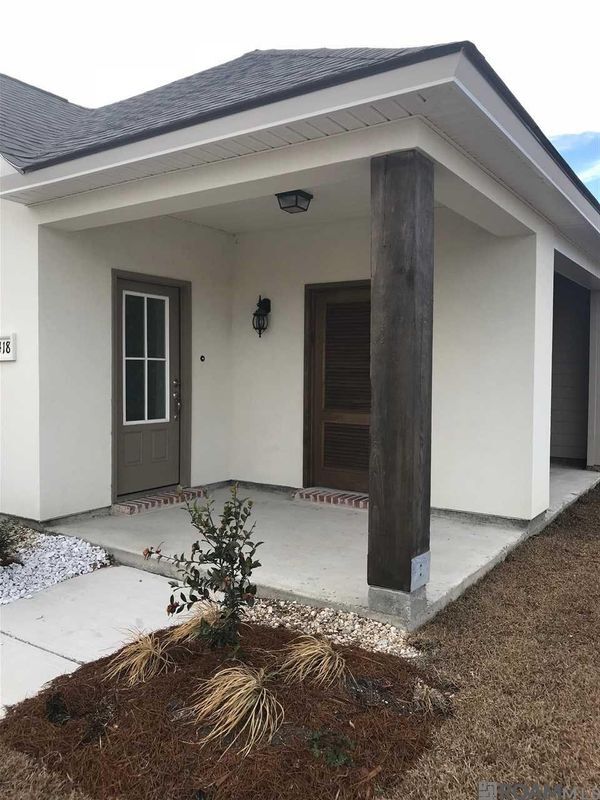 Photo - 1418 Gardenia Ln