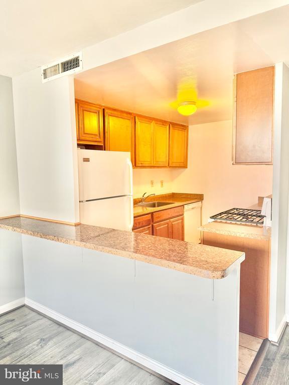 Photo - 4600 Duke St Unidad 1312