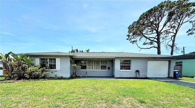 Building Photo - 1738 Tyrone Blvd N Rental