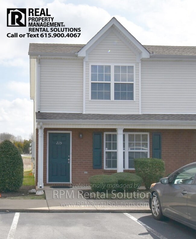 Building Photo - Adorable 2BR/2.5BA townhome in Murfreesboro, close to I-24!