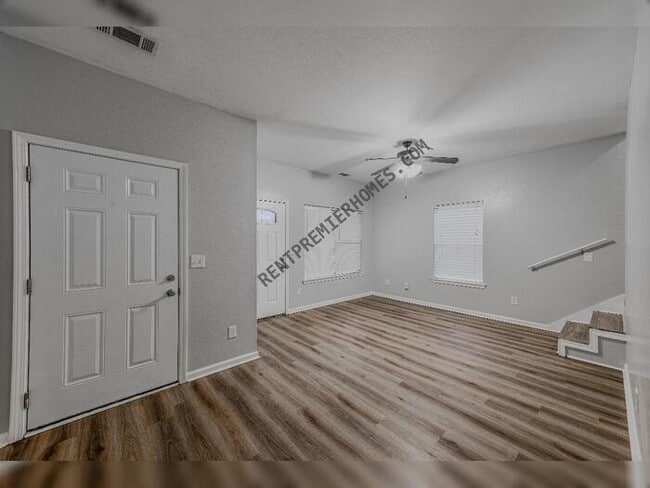 Photo - 3202 Fawn Dr