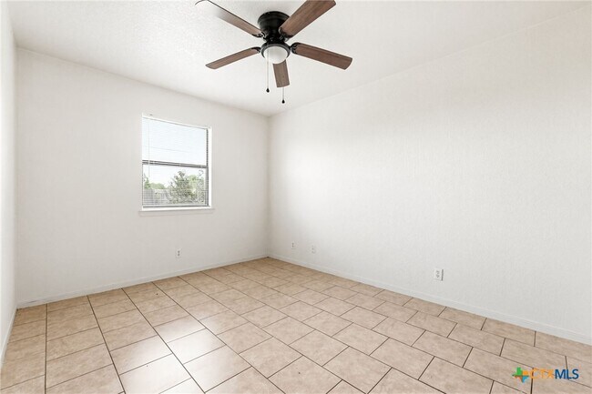 Building Photo - 1103 Circle M Dr