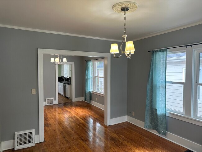 Photo - 623 S 33rd St Unit #1