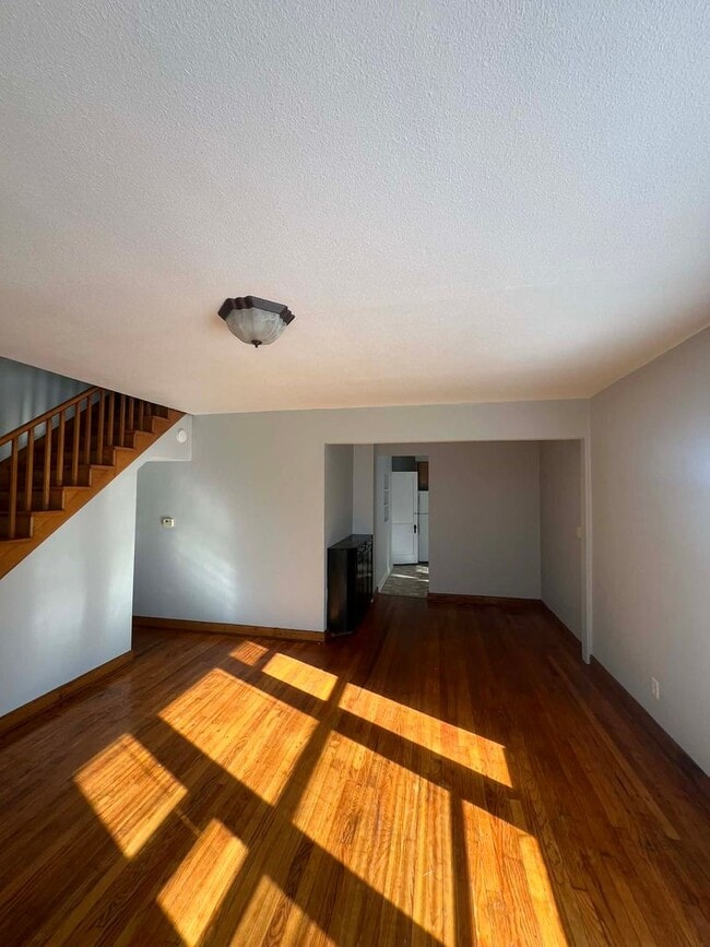 Photo - 214 Olive St Unidad 214 N Olive B