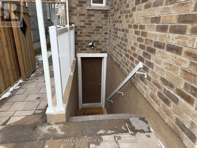 Photo - 131 Sharplin Dr