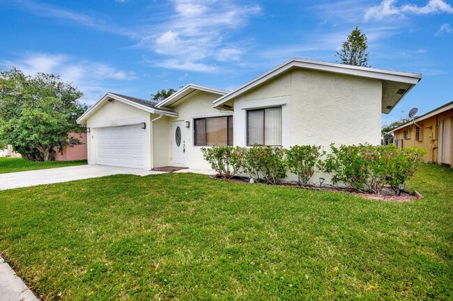 Photo - 1541 SW 102nd Terrace