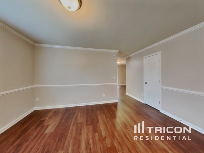 Photo - 264 Farrington Dr