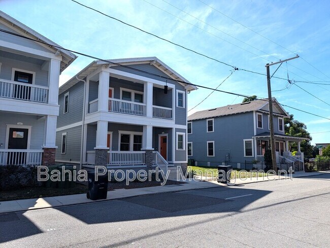 Photo - 1707 E Columbus Dr Unit 1