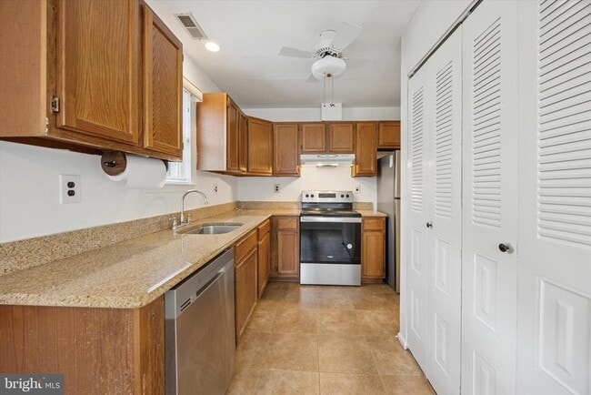 Photo - 188 S Hill Dr