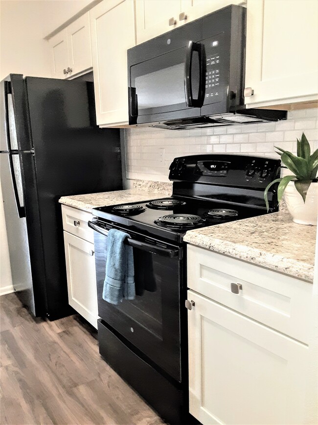 1bd/1ba Pelican Upgrade - 780 Sq. Ft
