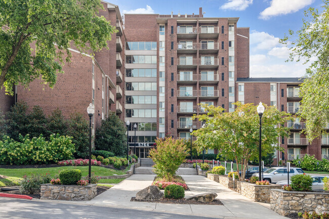 Building Photo - Columbia Pointe Rental