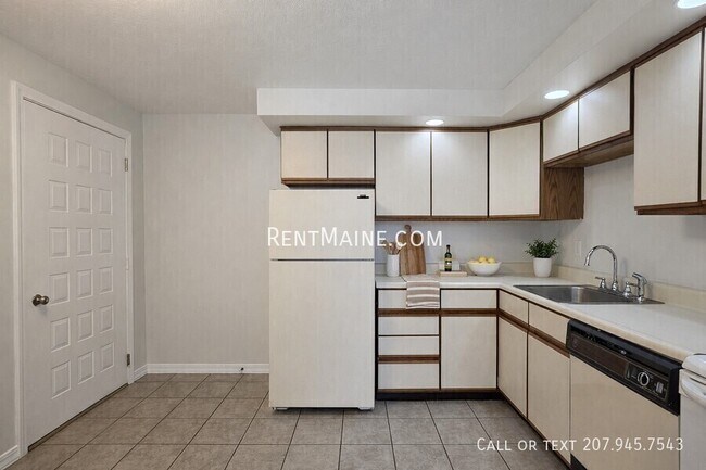 Photo - 20 Tall Pines Dr Unit 8