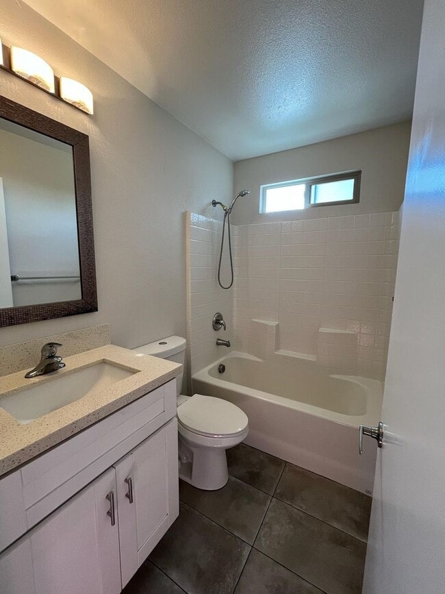 Photo - 2218-20 Langmuir St Unit 2218