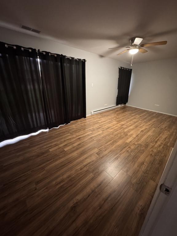 Photo - 2306 Holiday Ter